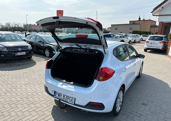 Kia Ceed cena 23900 przebieg: 216000, rok produkcji 2012 z Sianów małe 562